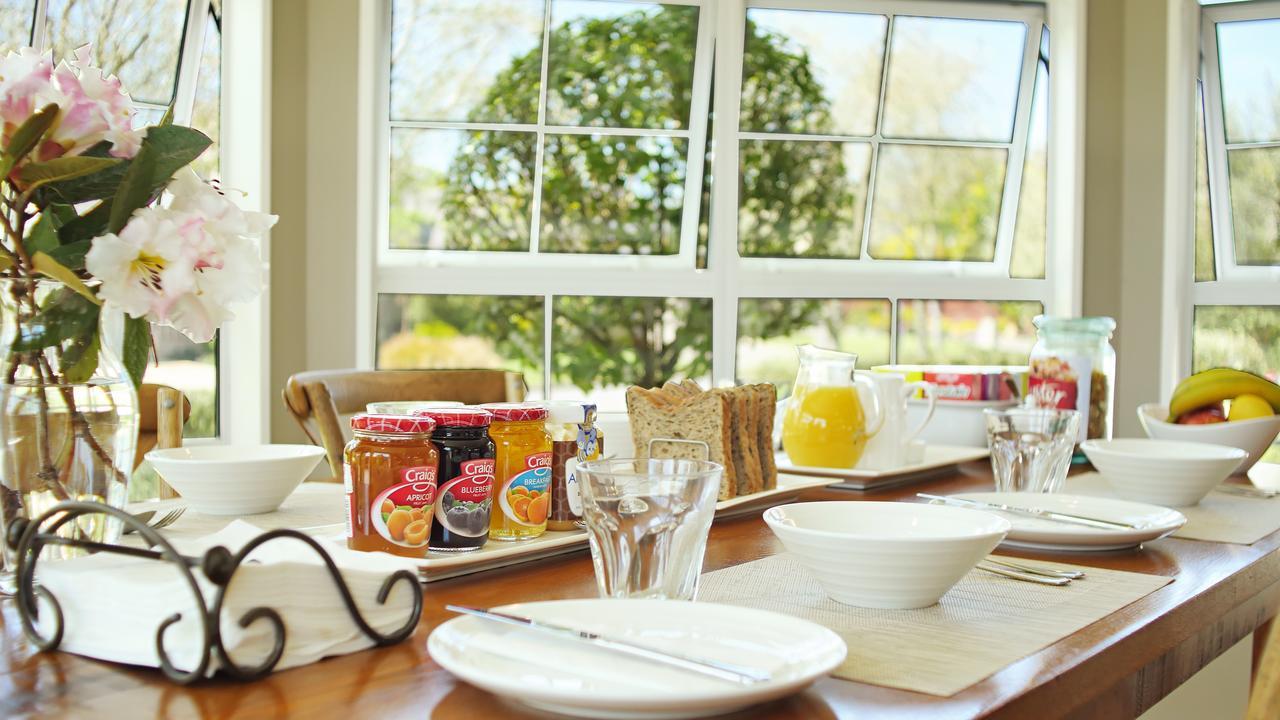 クライストチャーチ オリーブ ハウス ベッド ＆ ブレックファースト Bed & Breakfast エクステリア 写真